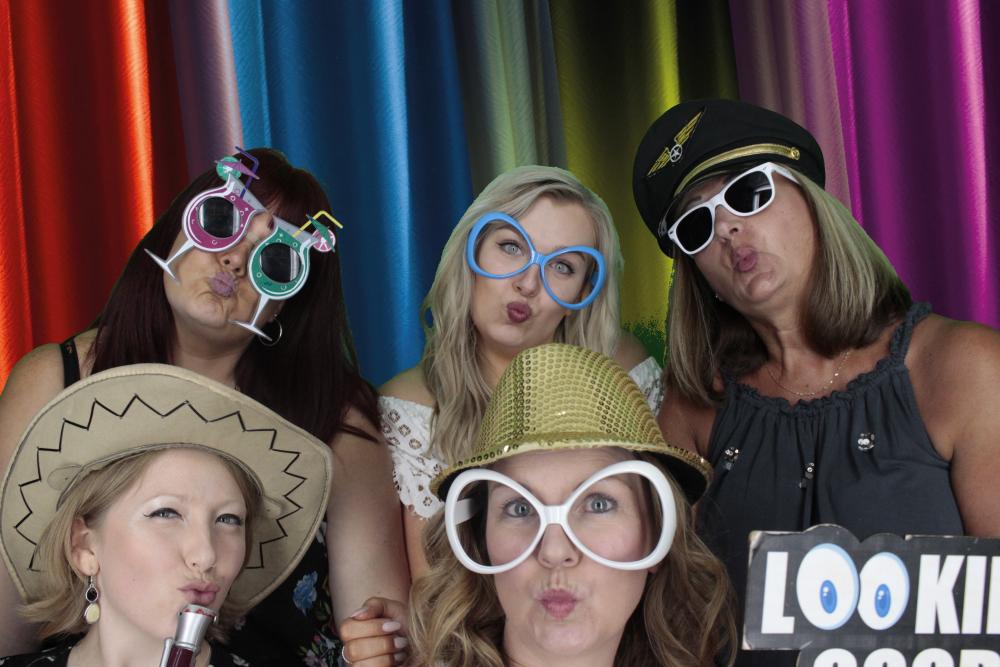 DHL South Regional Meeting | View more photos from the event at gallery.myphotoboothexperience.co.uk/u/MyPhotoBoothExperienceLtd/DHL-South-Regional-Meeting